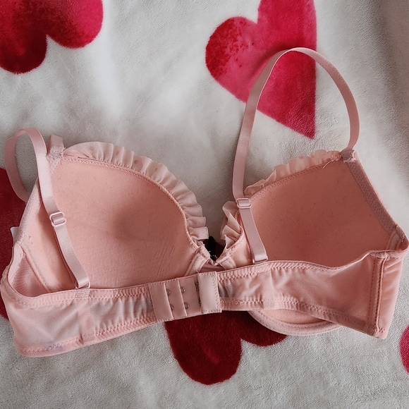 SOLD CHARLOTTE RUSSE Ruffle Push-up Bra - Picture 4 of 5